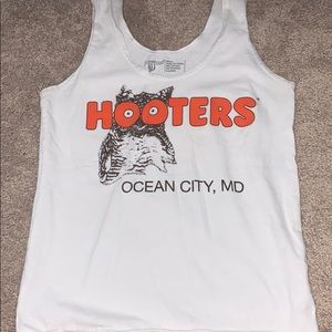 Hooters tank